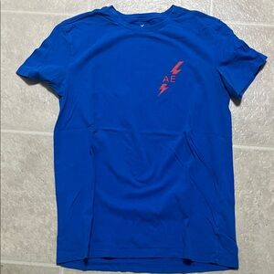 American Eagle Outfitters Blue Tee with Red Graphic